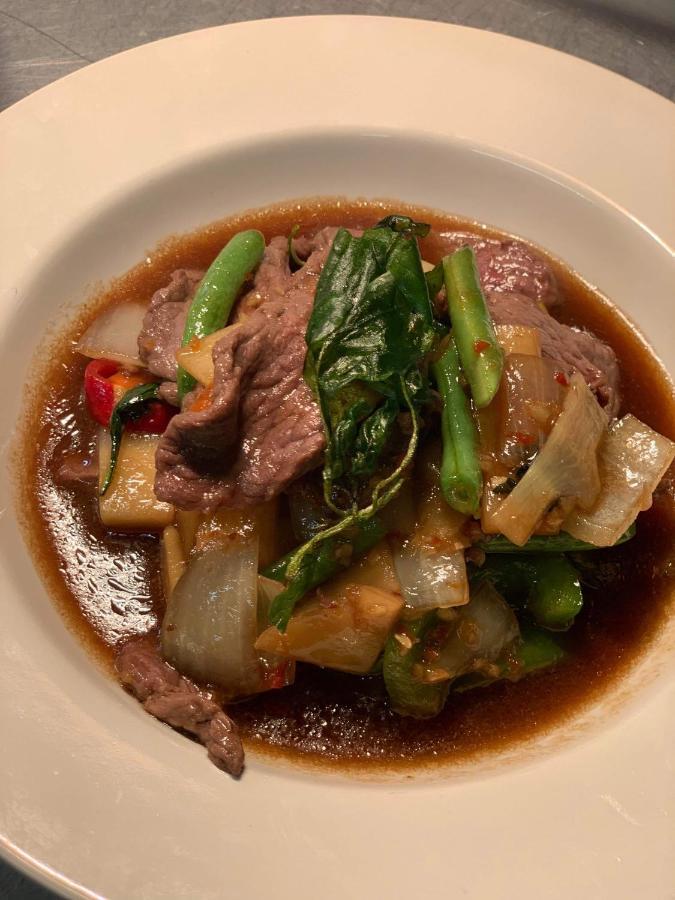 Siam Cottage Guesthouse Over 300 Years Old With Thai Restaurant Moreton-in-Marsh Екстериор снимка