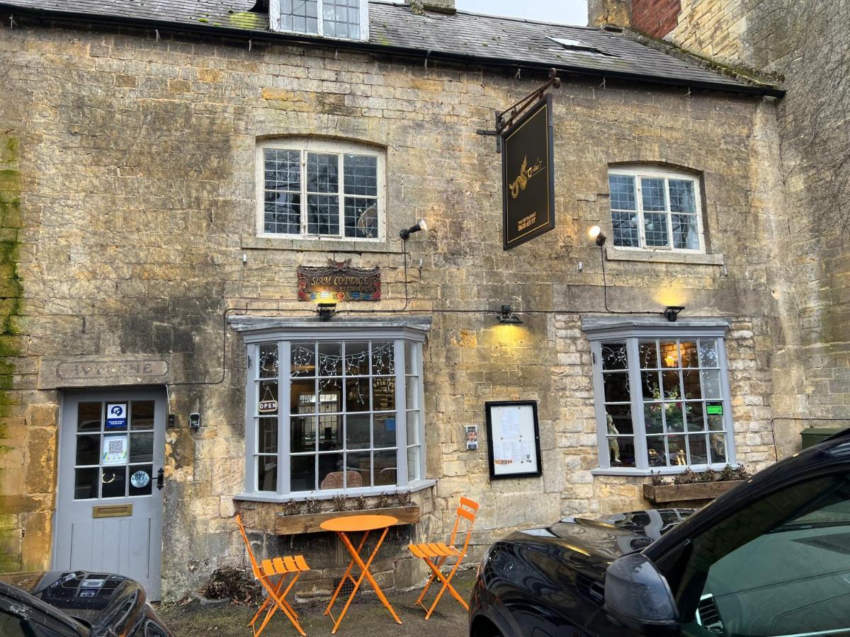 Siam Cottage Guesthouse Over 300 Years Old With Thai Restaurant Moreton-in-Marsh Екстериор снимка