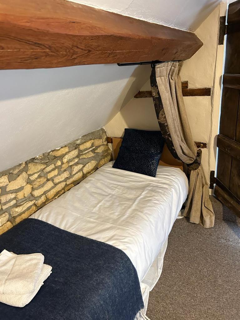 Siam Cottage Guesthouse Over 300 Years Old With Thai Restaurant Moreton-in-Marsh Екстериор снимка